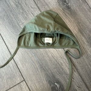 Baby bonnet size 12-24m